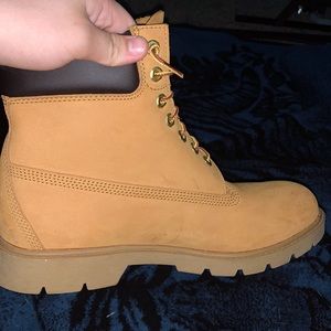 TimberLand BOOTS Size 11. -MENS